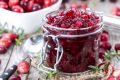 Варенье из клюквы с грецкими орехами